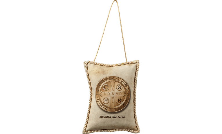  Medalha de São Bento: Adorno Retângulo Médio para pendurar, com as duas faces da medalha.